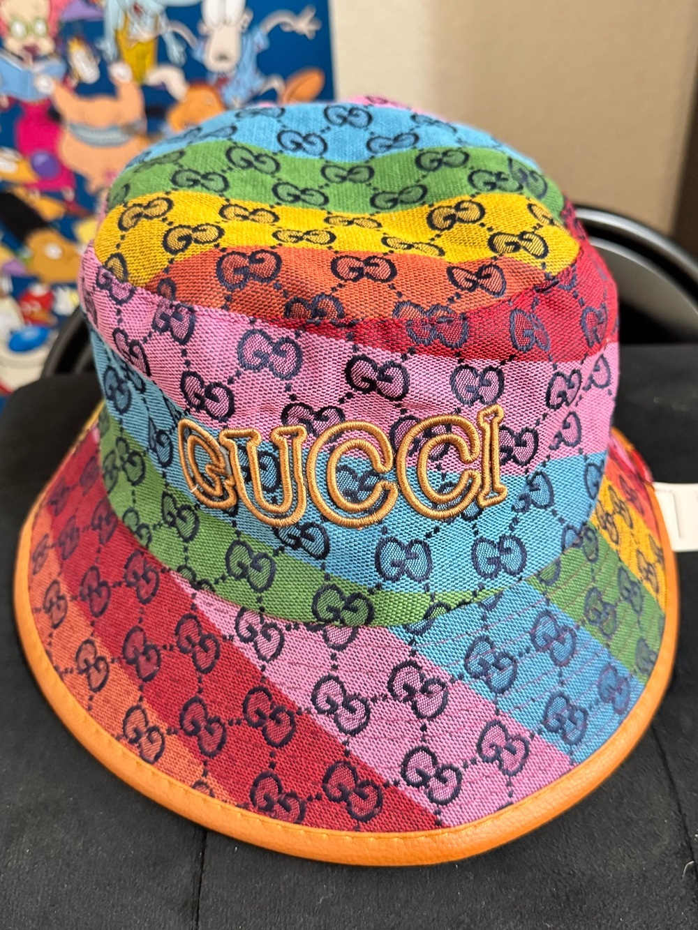 GUCCI Rainbow GG Logo Bucket Hat